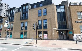 Zeni Studio, in Vauxhall London